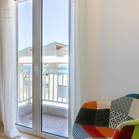 Spacious Seaview In דירה הרקליון